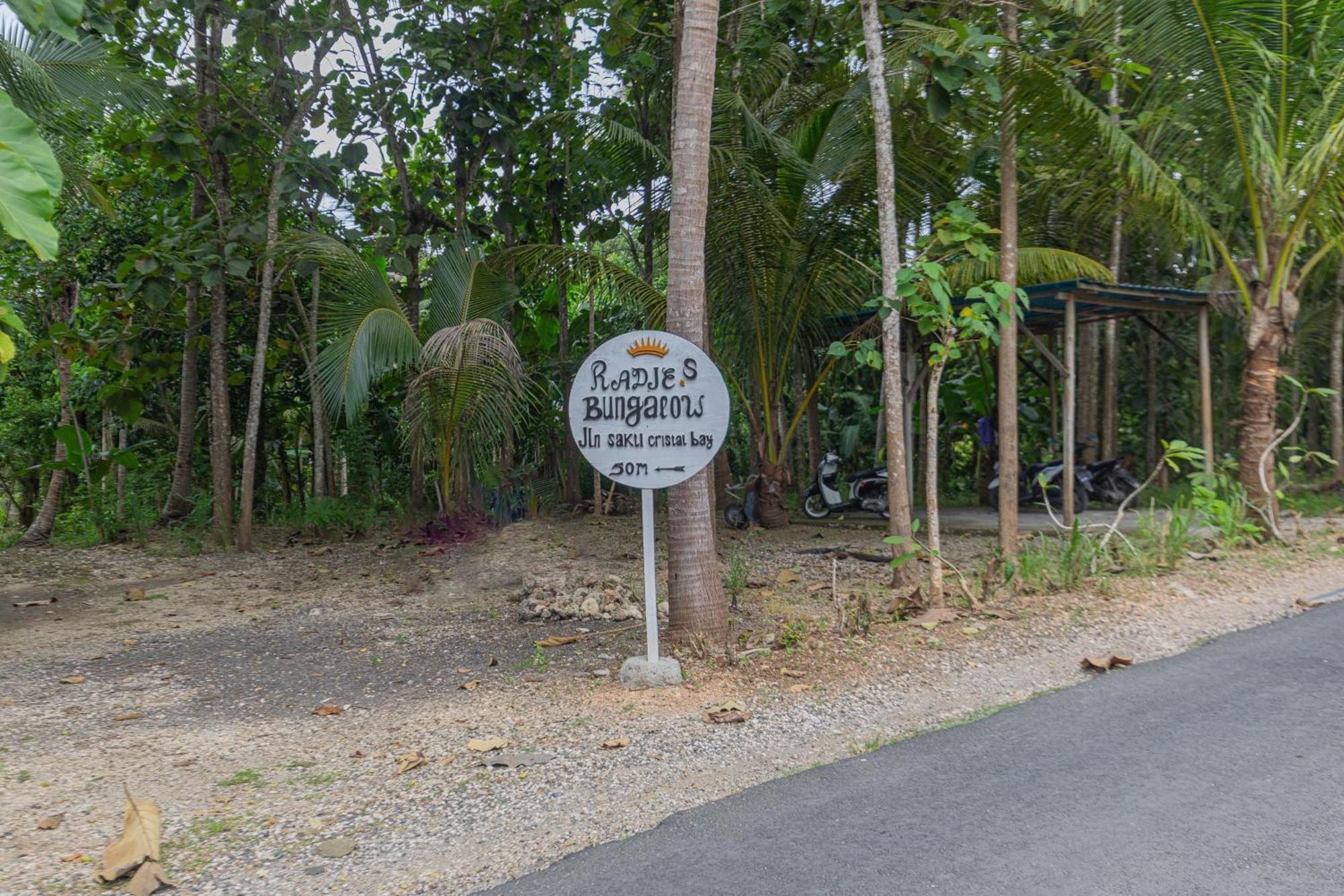 Radjes Bungalow Nusa Penida Sakti Buitenkant foto