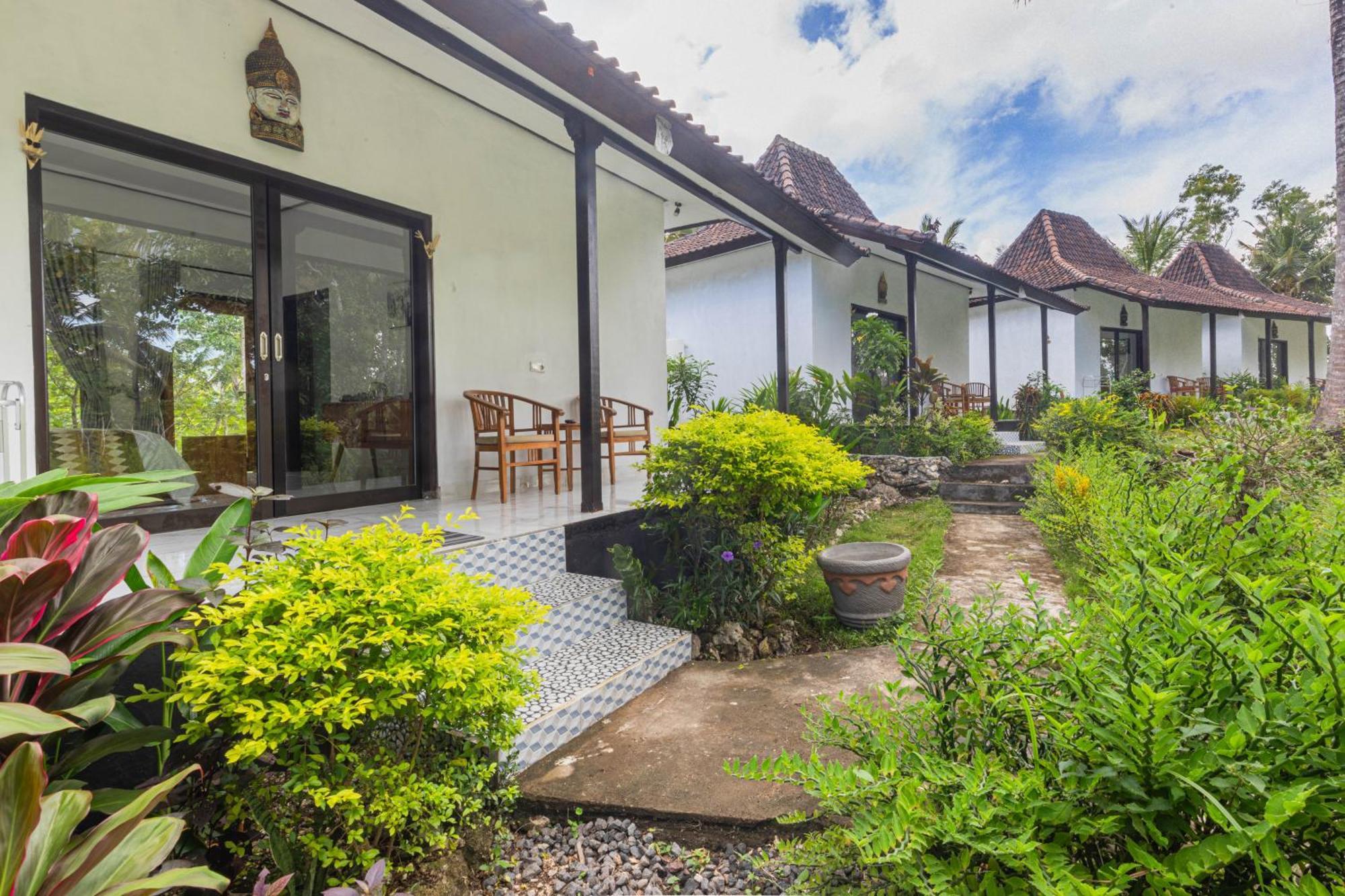 Radjes Bungalow Nusa Penida Sakti Buitenkant foto